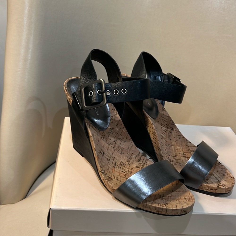 BCBG wedges